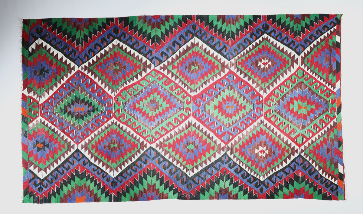 Vintage Ushak (Oushak) Kilim