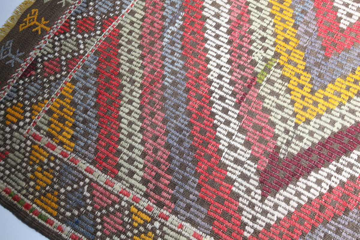 Vintage Manisa Cicim Kilim