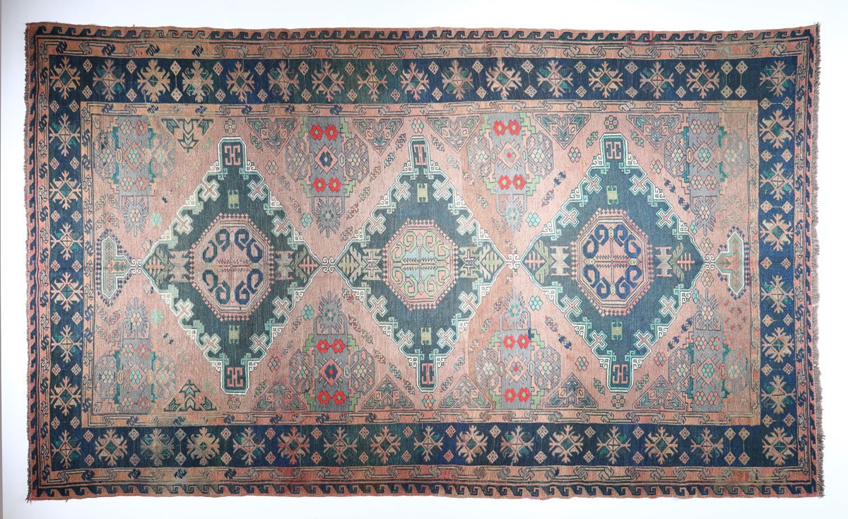 Antique Sumak