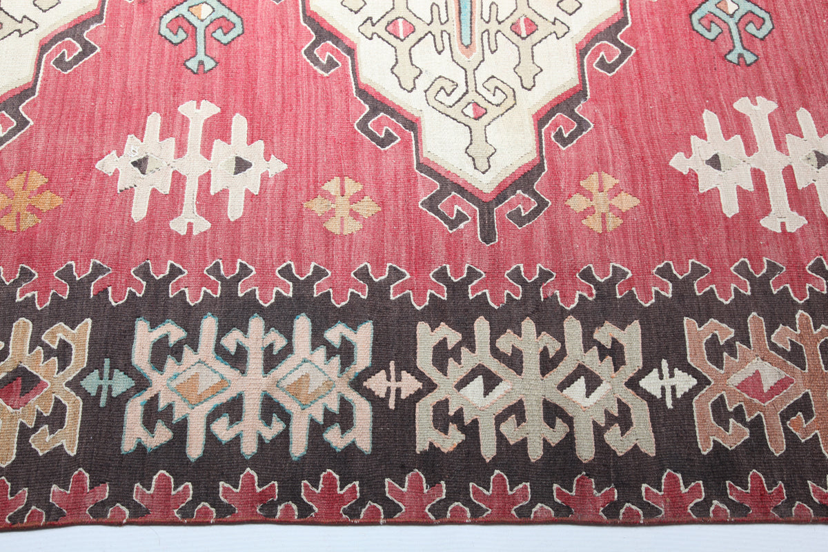 Vintage Sharkoy Kilim