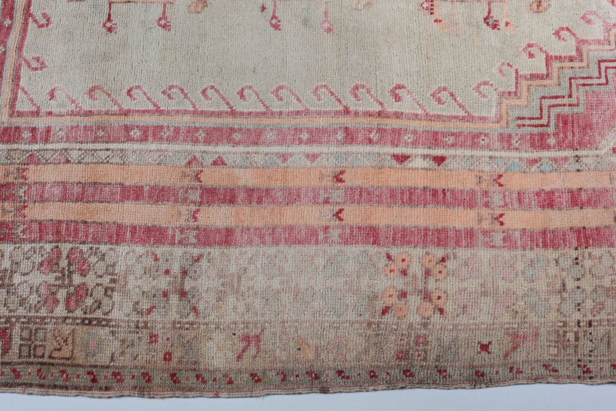 Vintage Sivas Mihrapli Carpet