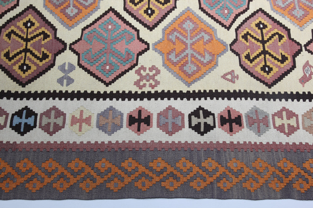 Vintage Konya Kilim