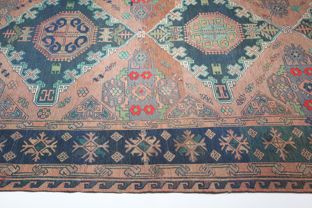Antique Sumak