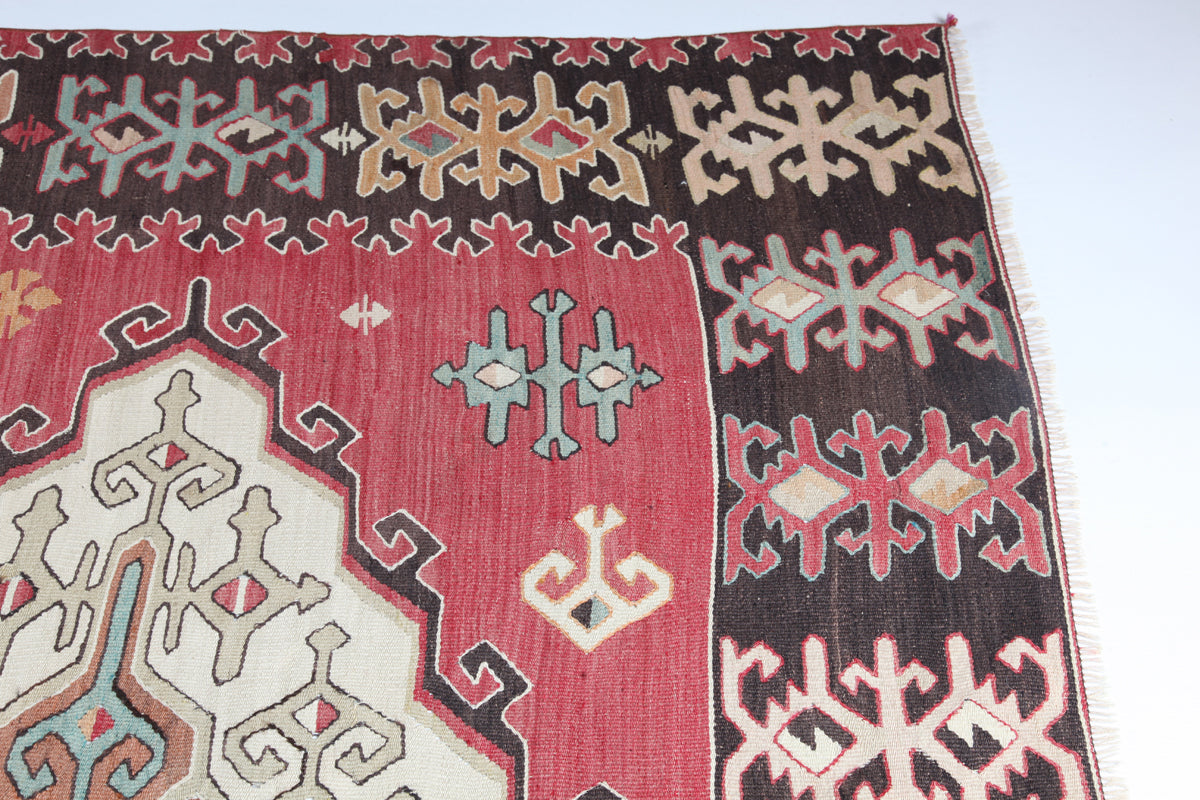 Vintage Sharkoy Kilim