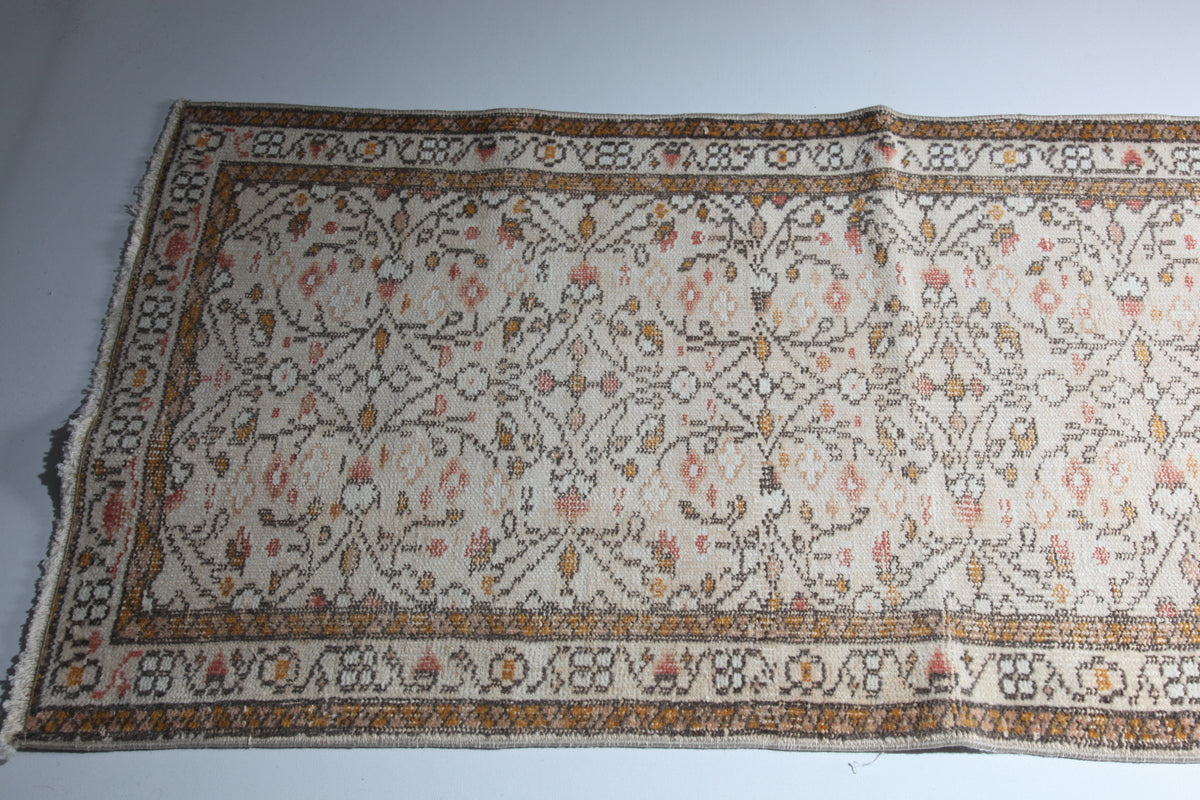 Vintage Isparta Runner