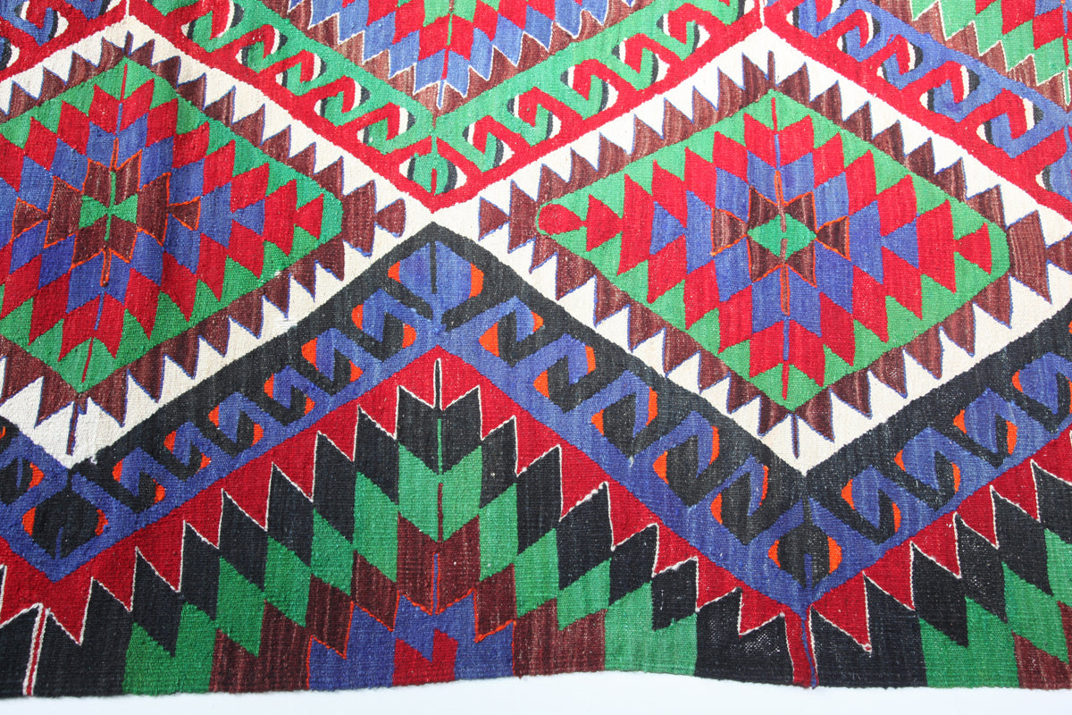 Vintage Ushak (Oushak) Kilim