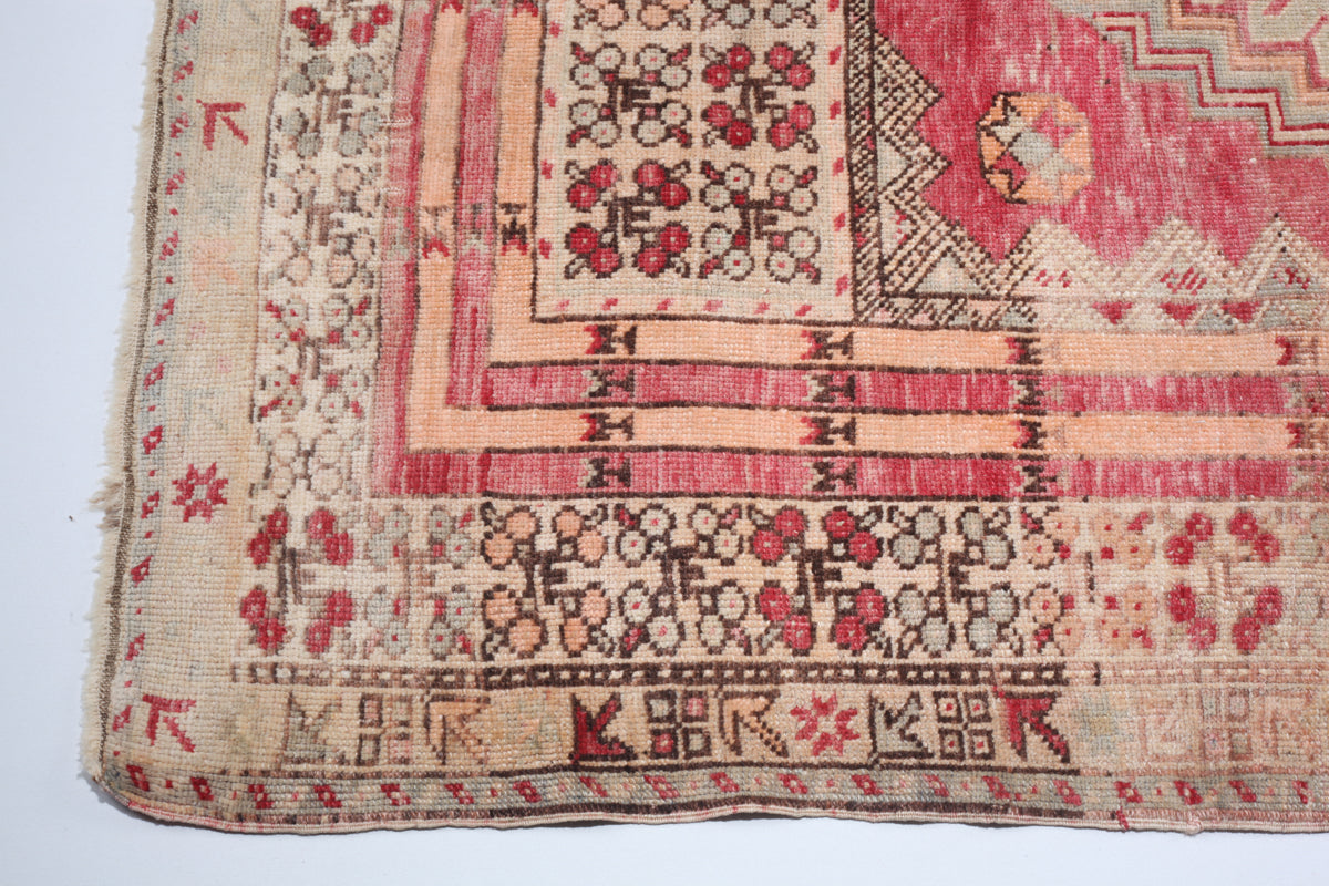 Vintage Sivas Mihrapli Carpet