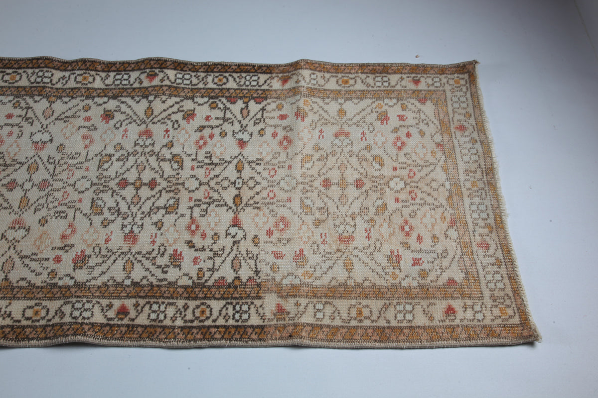 Vintage Isparta Runner