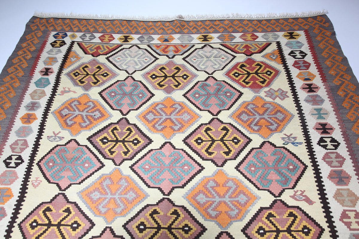Vintage Konya Kilim