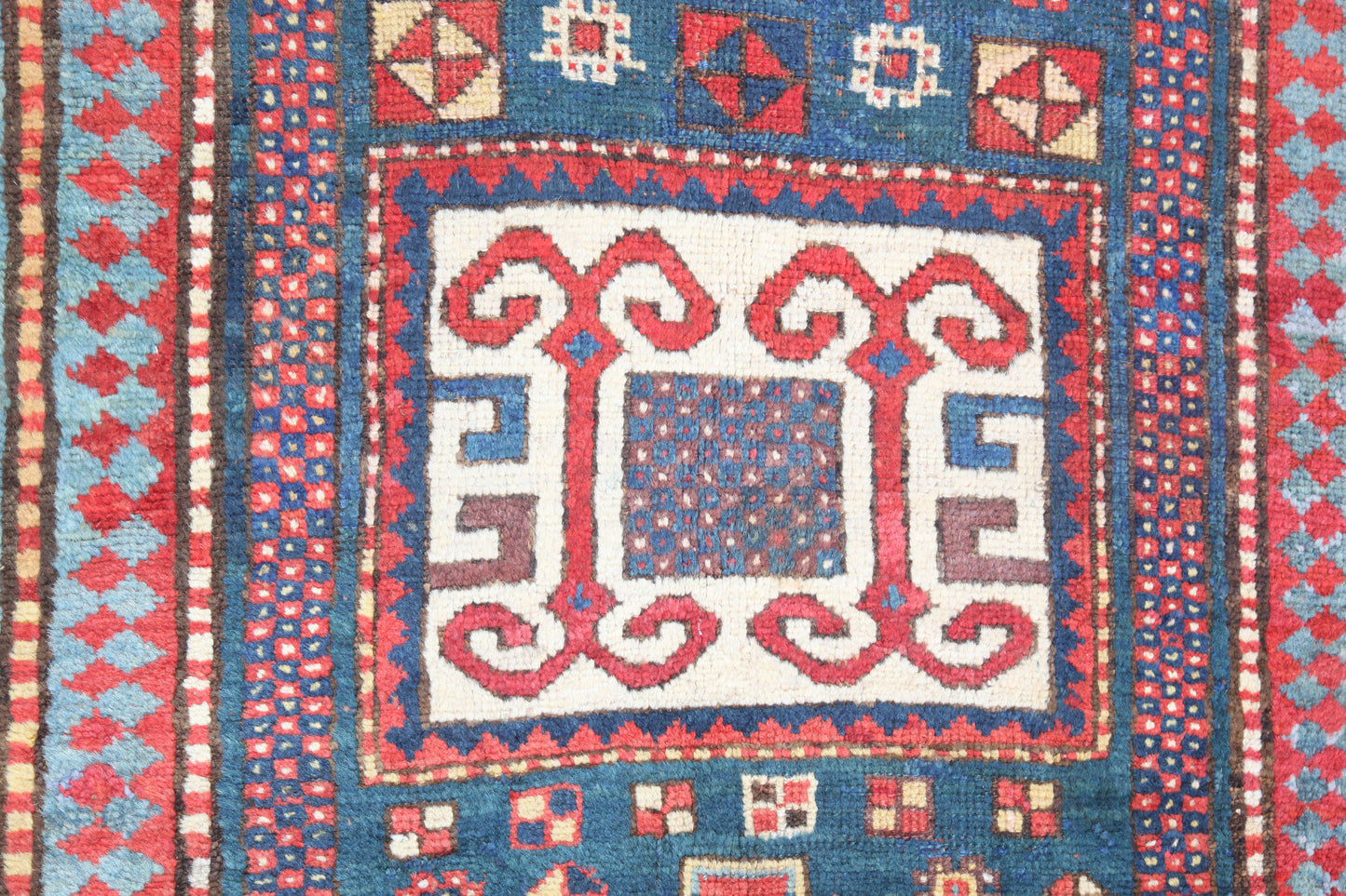 Antique Borjalo Kazak