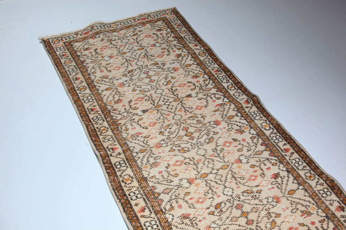 Vintage Isparta Runner