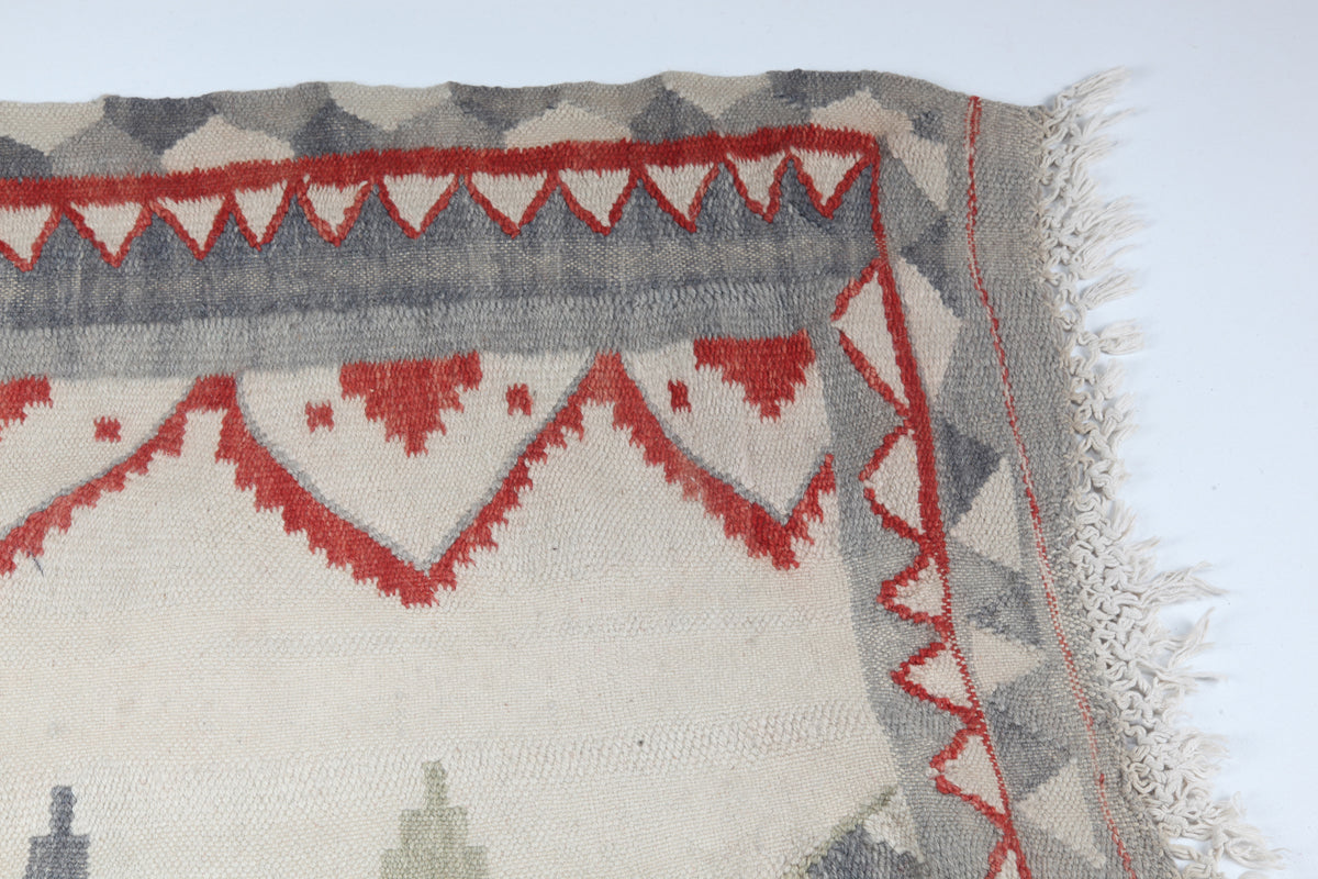 Sofra Kilim