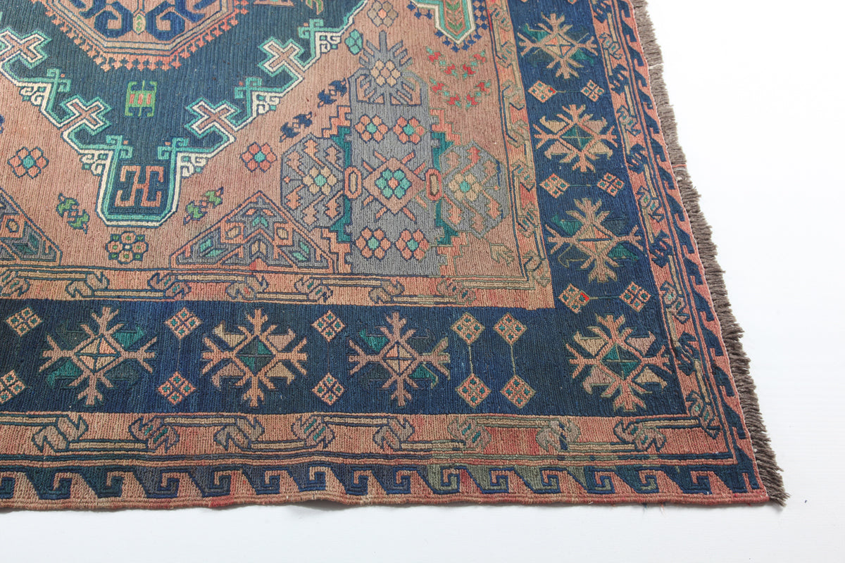 Antique Sumak