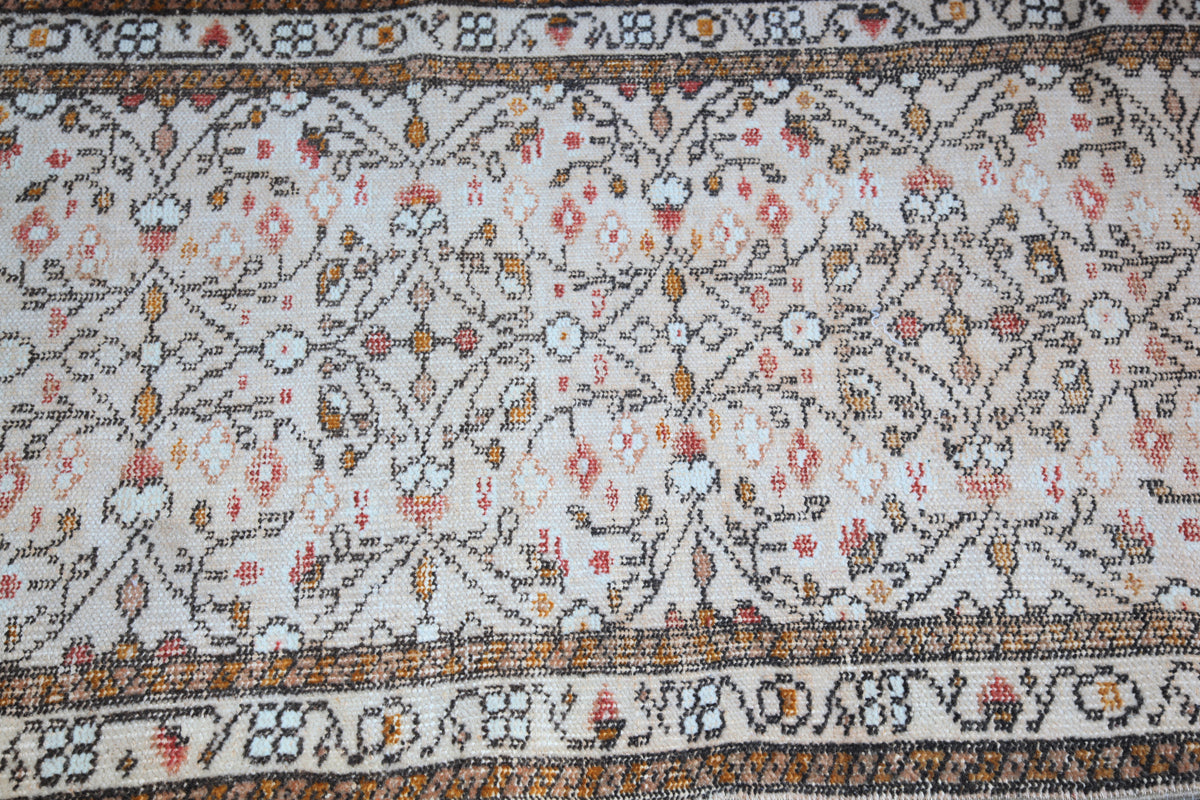 Vintage Isparta Runner