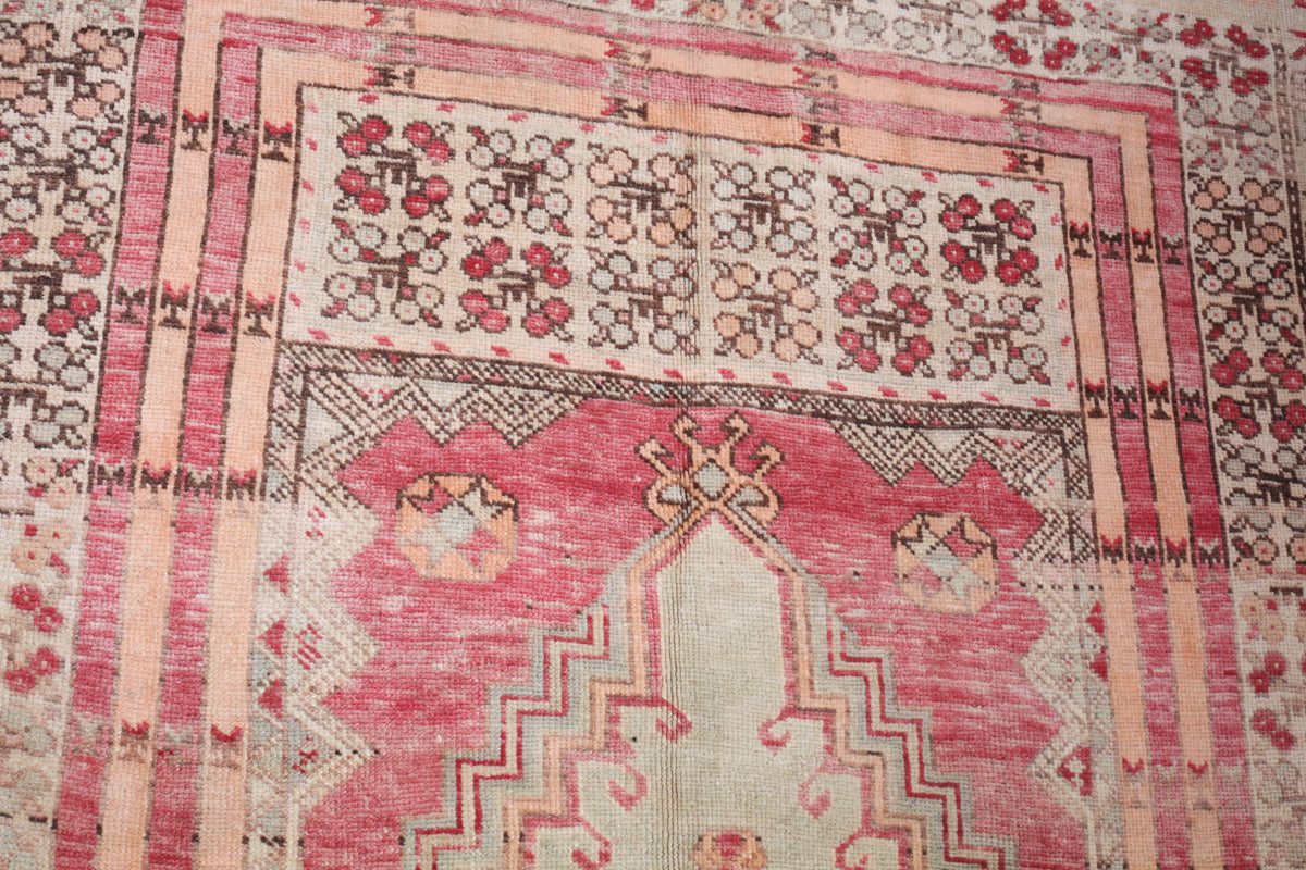 Vintage Sivas Mihrapli Carpet