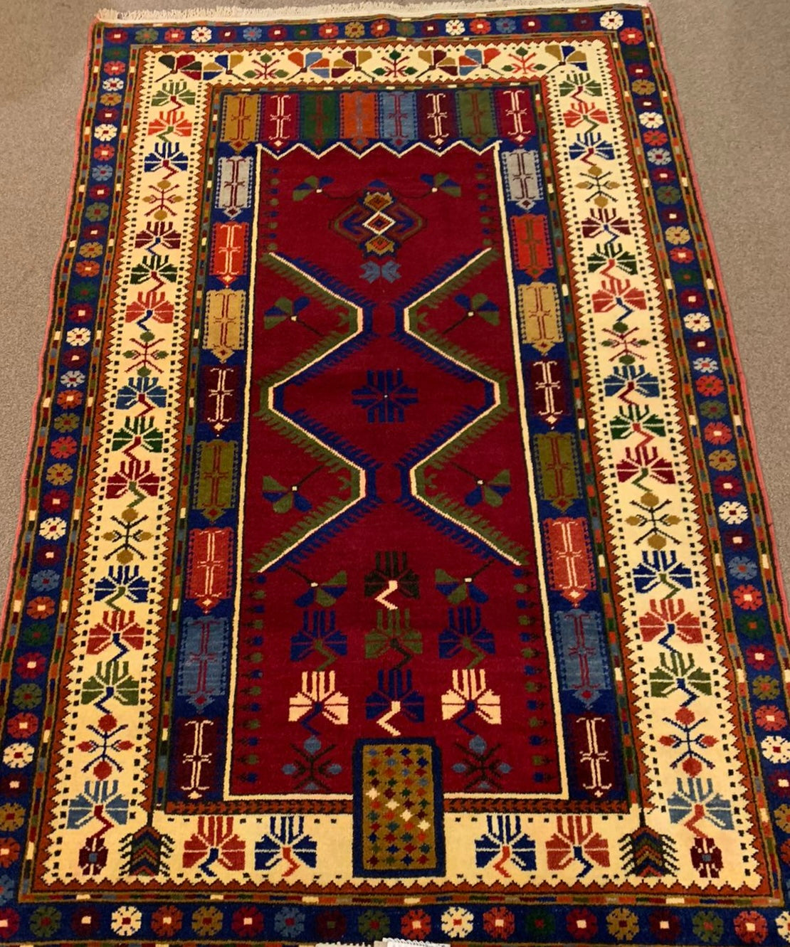 VINTAGE TURKISH TASHPINAR CARPET/RUG
