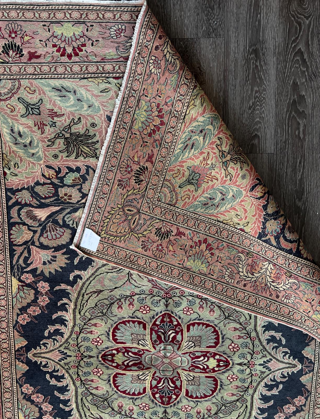 VINTAGE KAYSERI RUG/CARPET