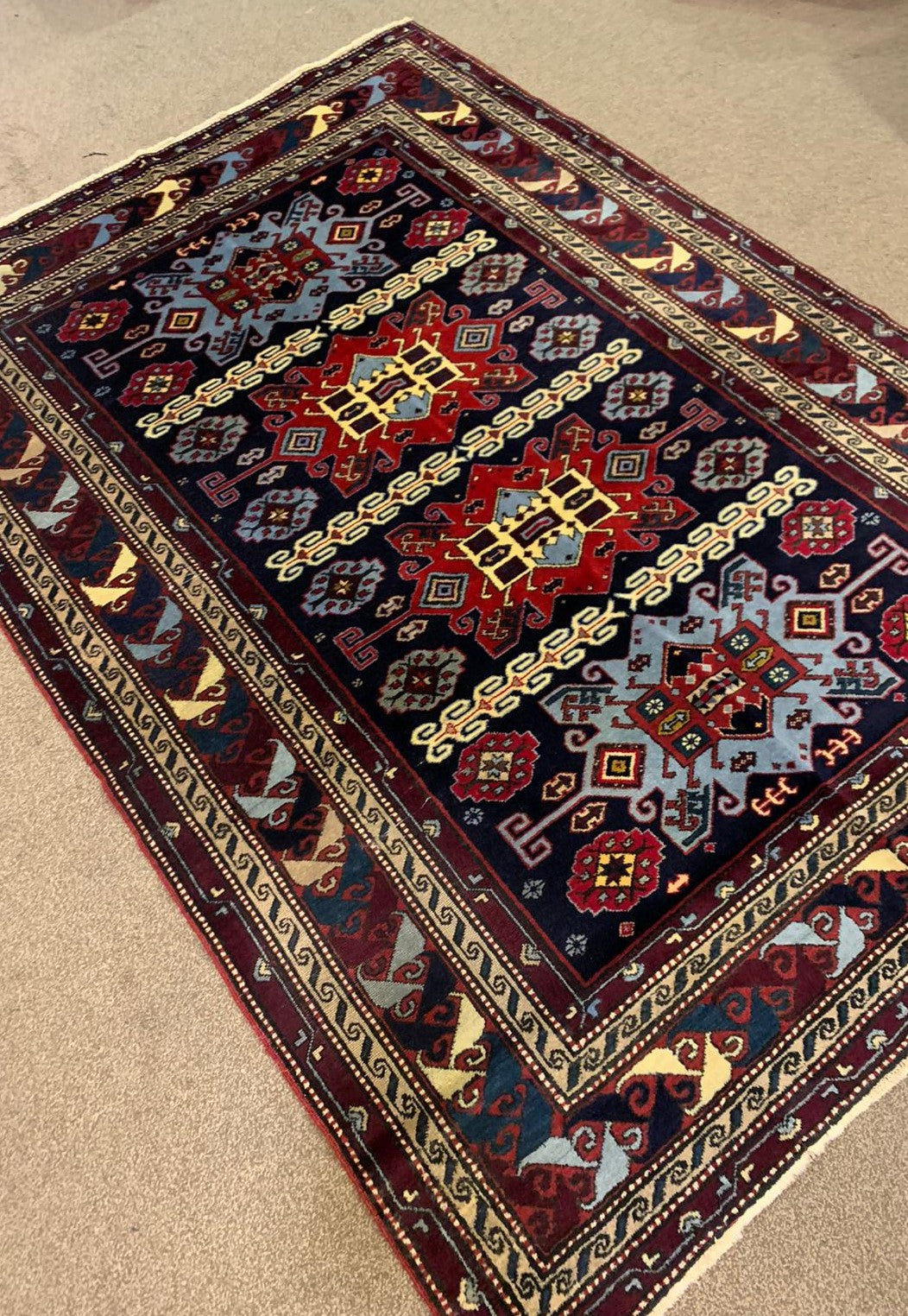 DAGISTANIE RUG