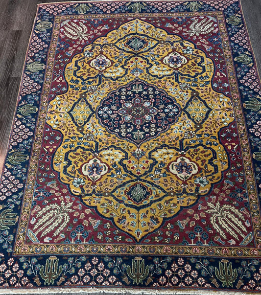 ANTIQUE TABRIZ CARPET/RUG