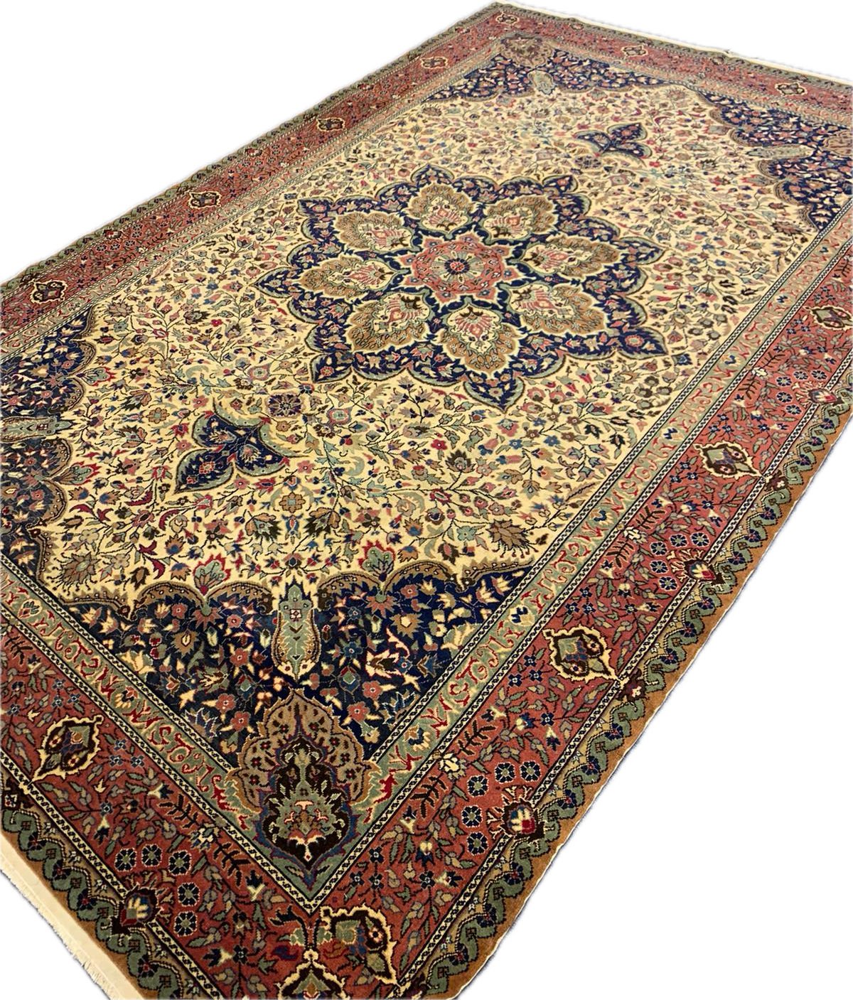 VINTAGE KAYSERI RUG/CARPET