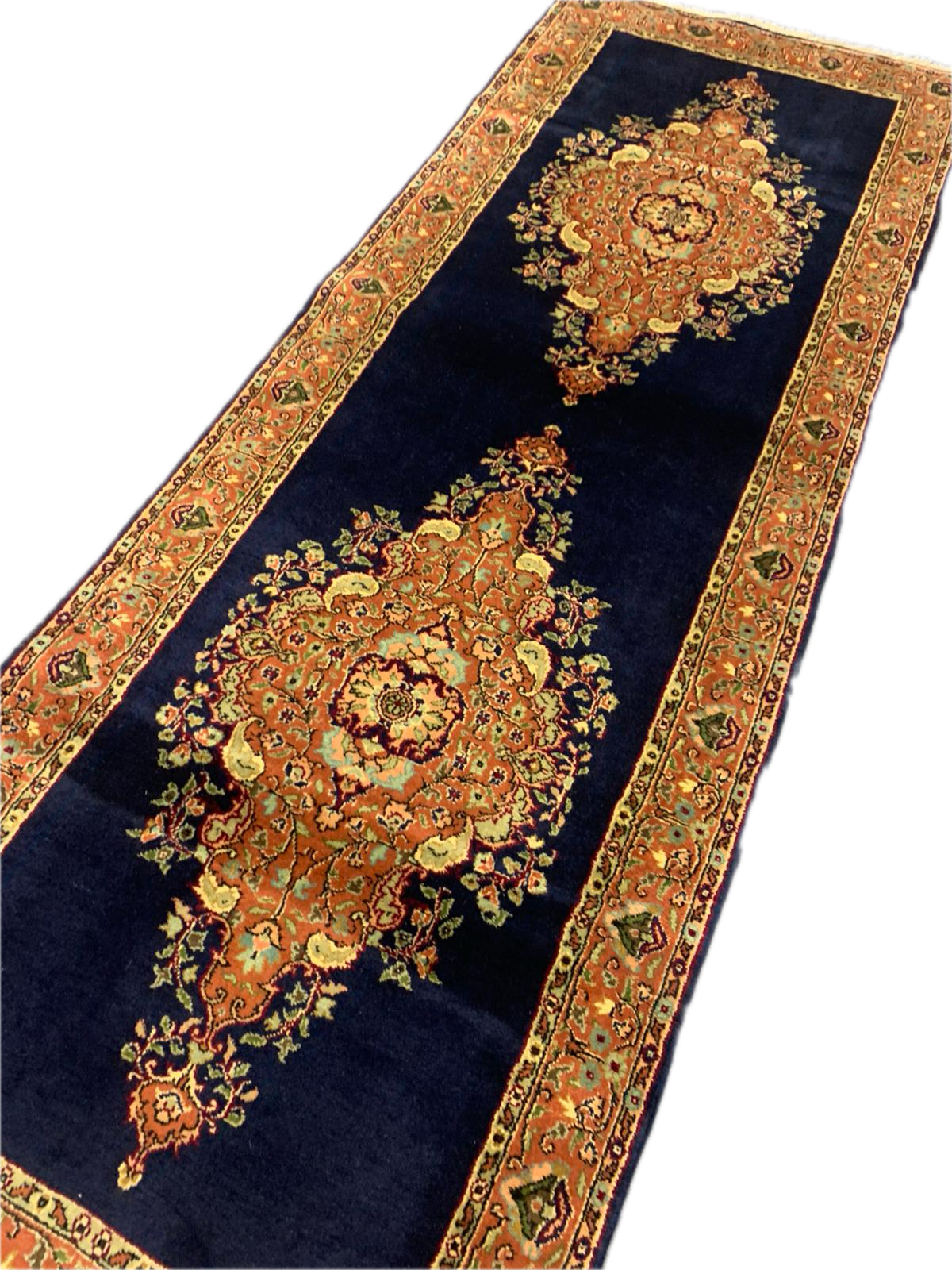 ANTIQUE LADIK RUNNER