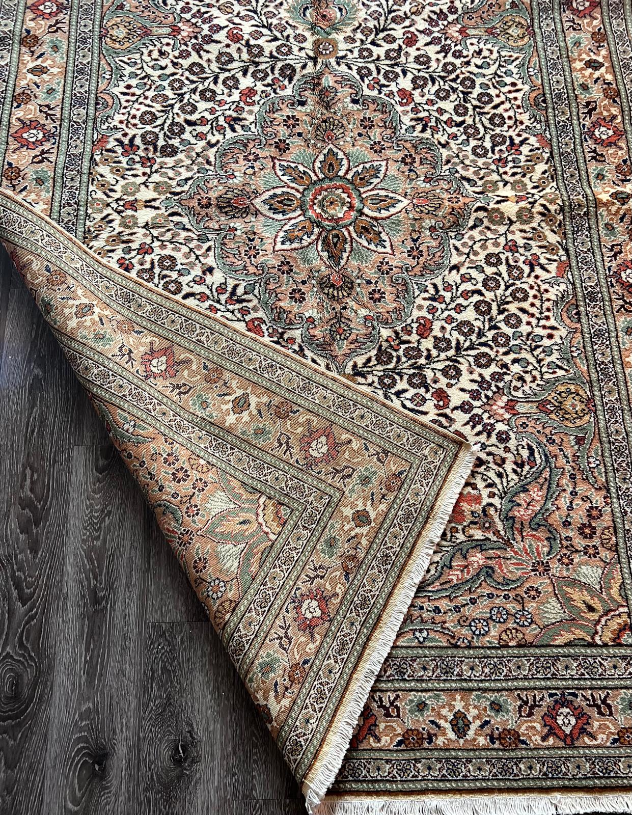 VINTAGE KAYSERI RUG