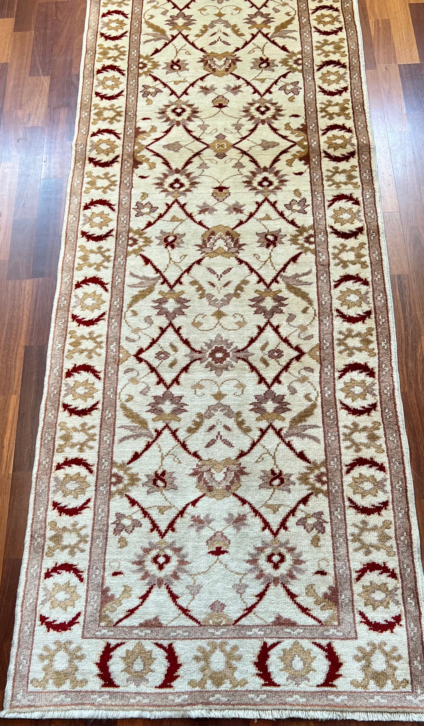 Ushak Runner