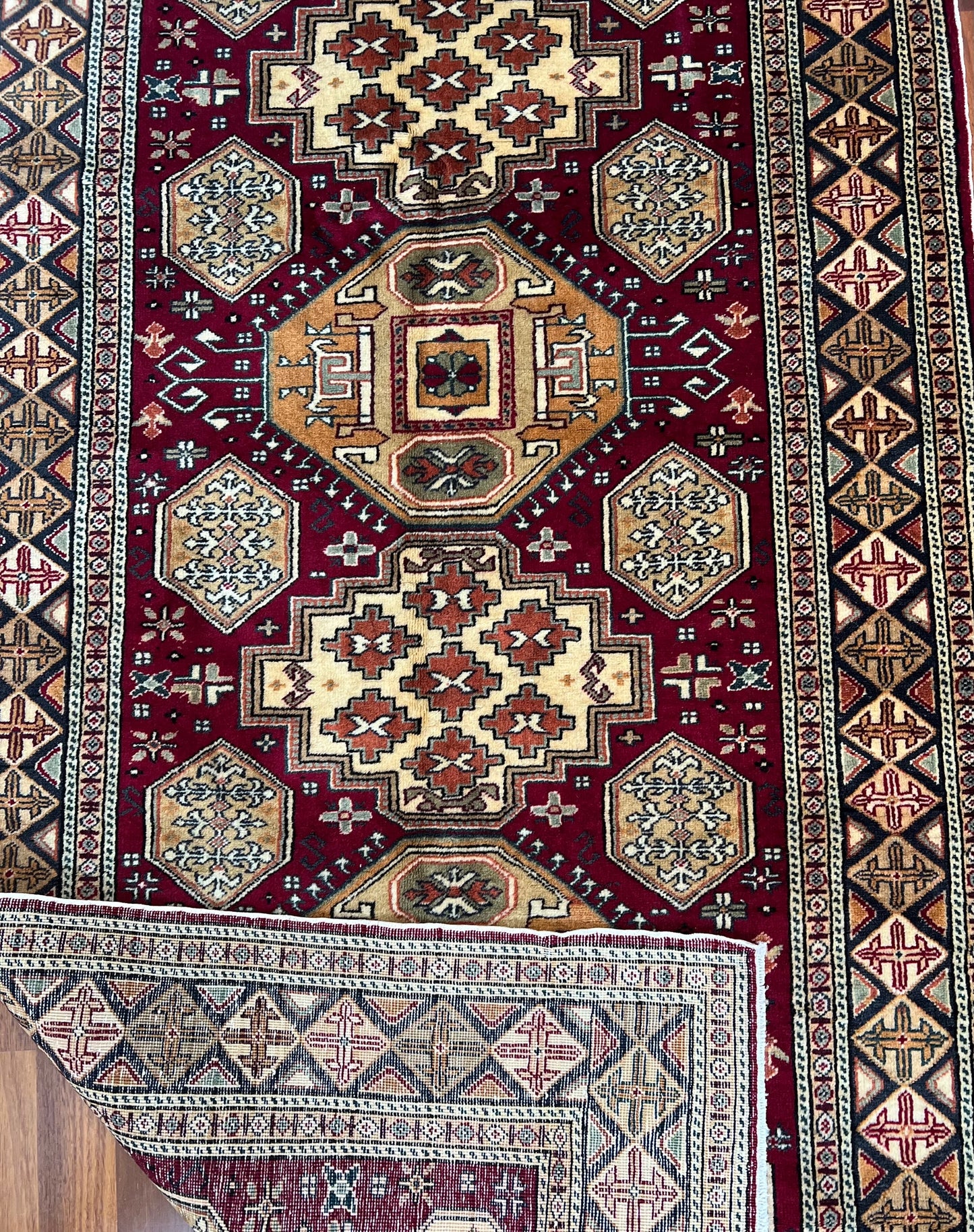 Kaysari Runner