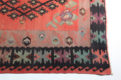 Vintage Pirot Kilim