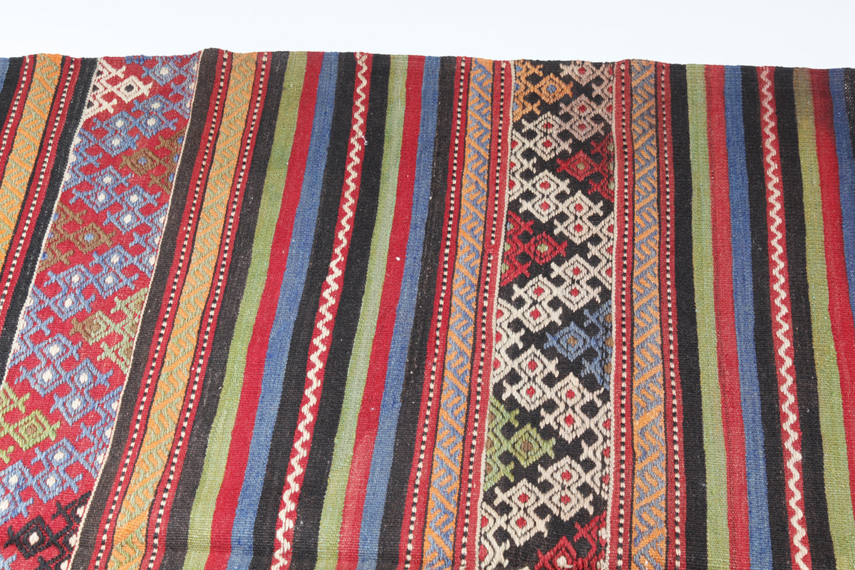 Vintage Balikkesir Kilim