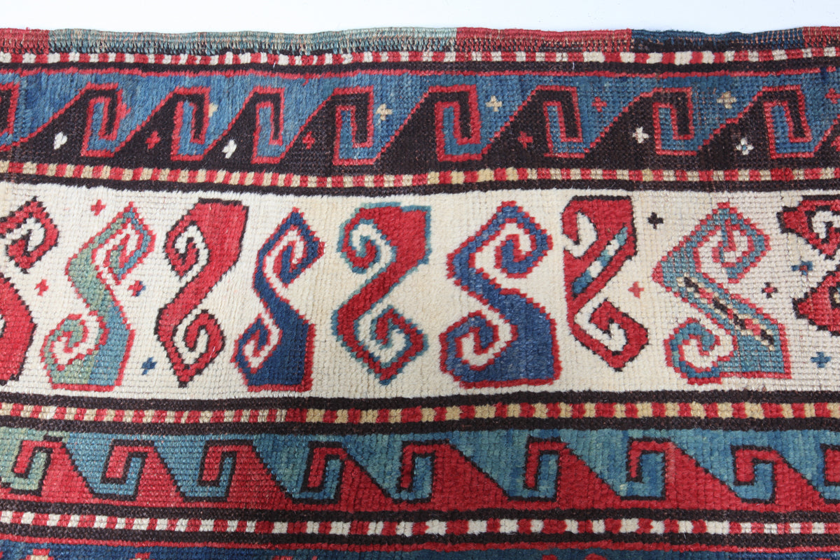 Antique Bordjalo Baku Carpet