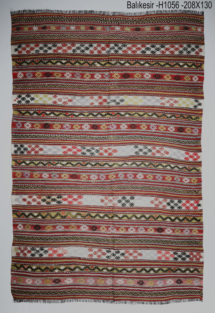 Vintage Balikkesir Kilim