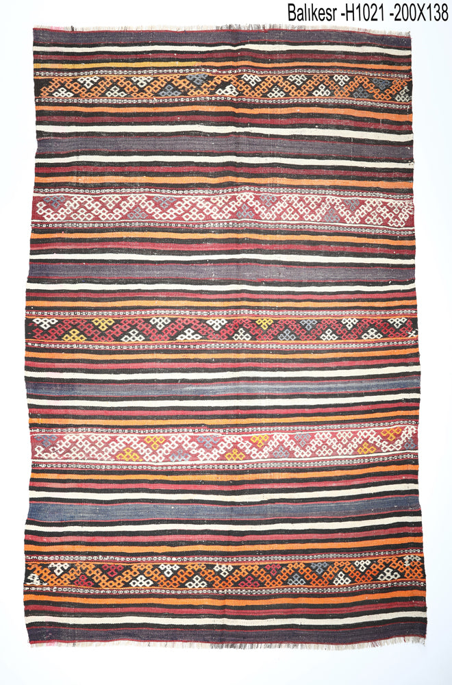 Vintage Balikkesir Kilim