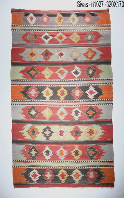 Vintage Sivas Kilim